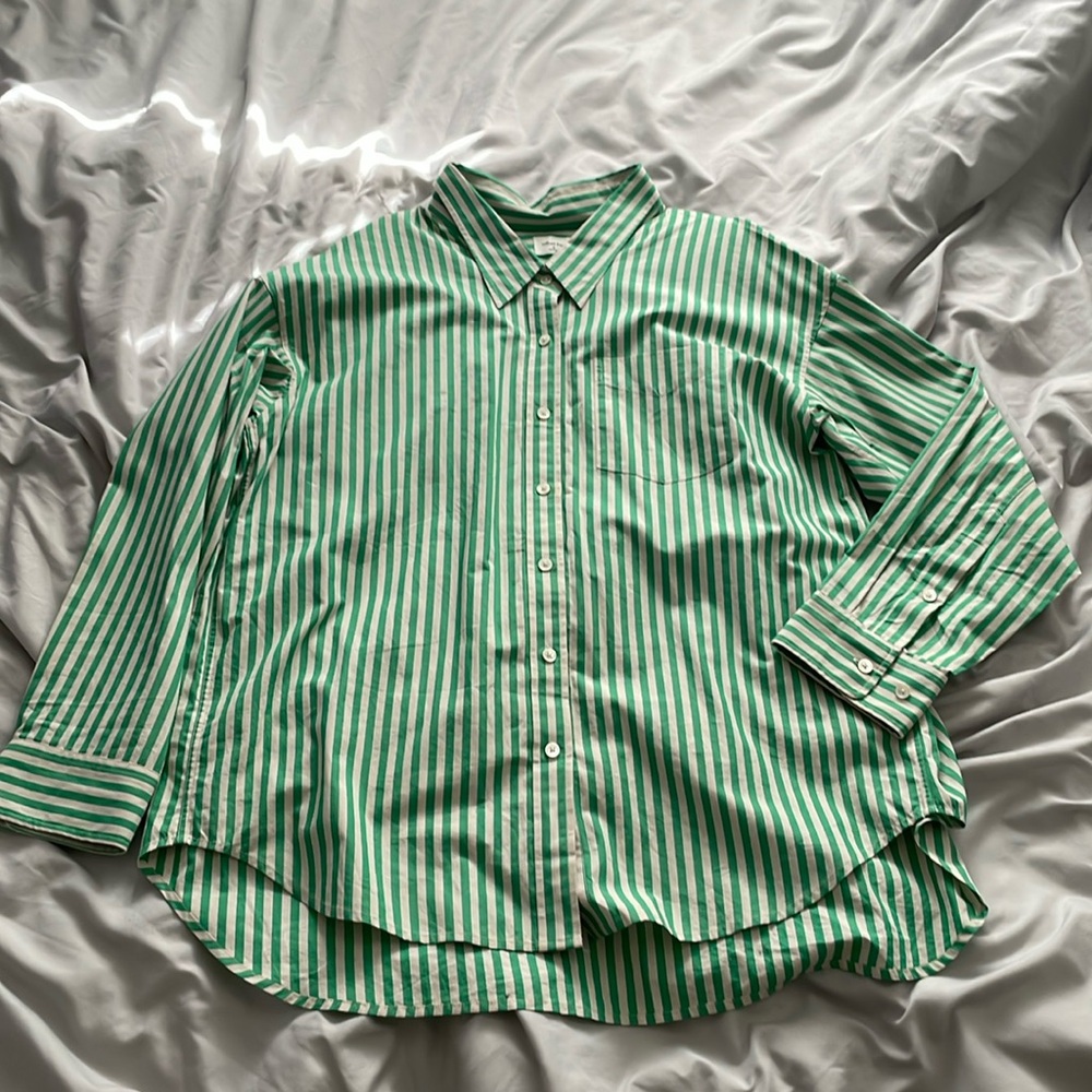 Oversized button up - Picture 2 of 5